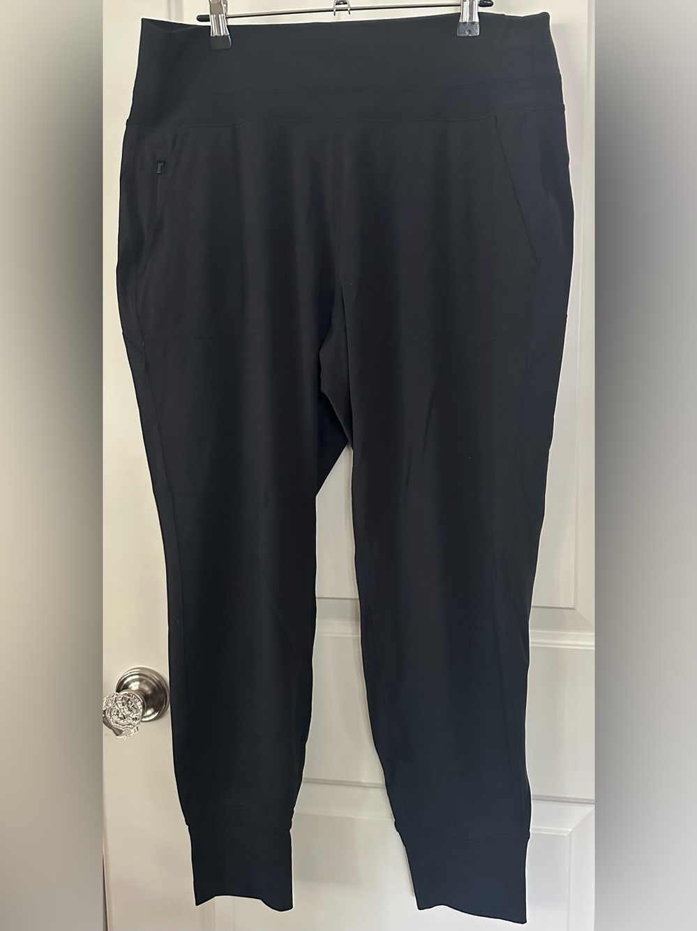 Athleta Black Jogger Pants High Rise Travel Athletic Pockets EUC